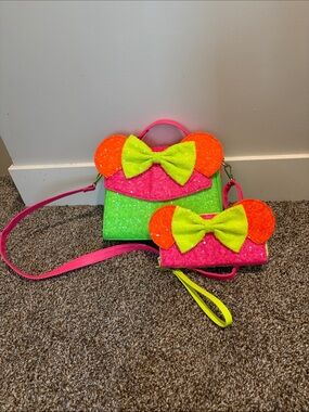 Neon Sequin Minnie Crossbody & Wallet wristlet (Read)